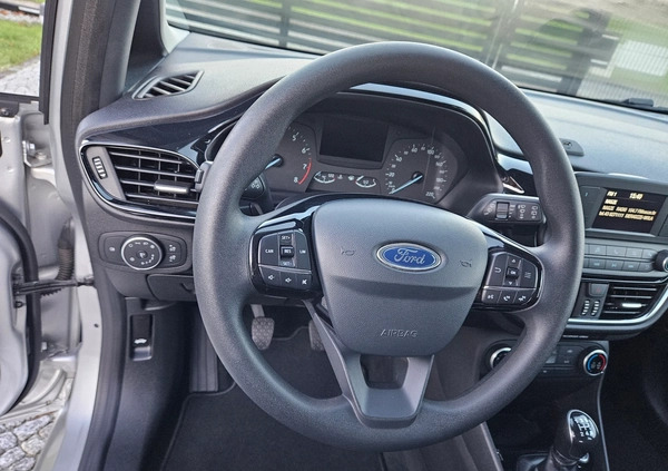 Ford Fiesta cena 42900 przebieg: 91908, rok produkcji 2018 z Kutno małe 596
